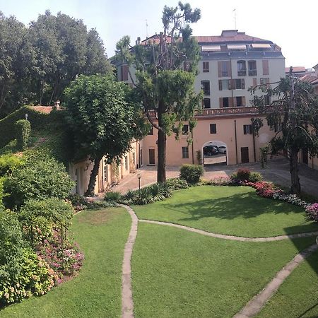 Residence In Centro Мантова Екстериор снимка